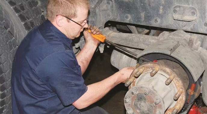 an image of Cincinnati truck brake repair service